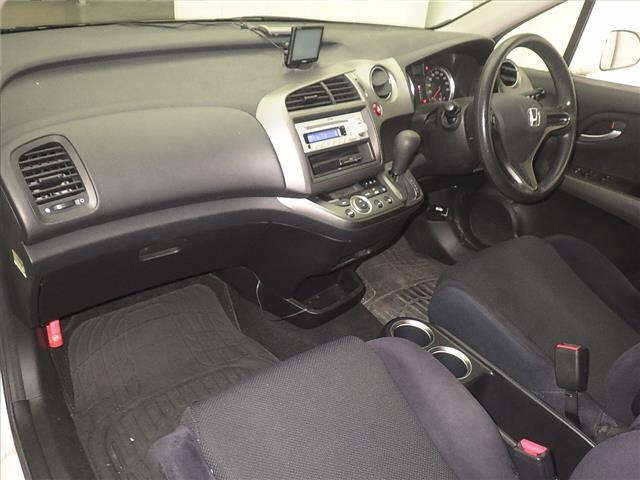 HONDA STREAM 2008
