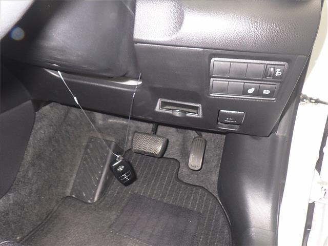 TOYOTA YARIS CROSS 2023