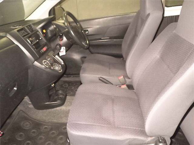 DAIHATSU MIRA 2011