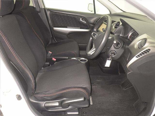 HONDA STREAM 2010