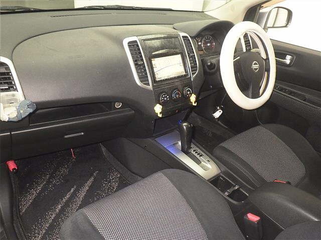NISSAN WINGROAD 2009