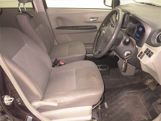 DAIHATSU MIRA E S 2014