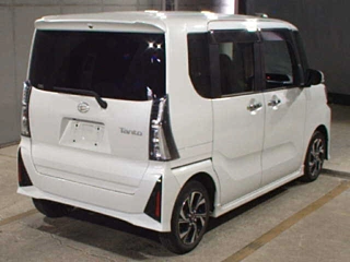 DAIHATSU TANTO 2022