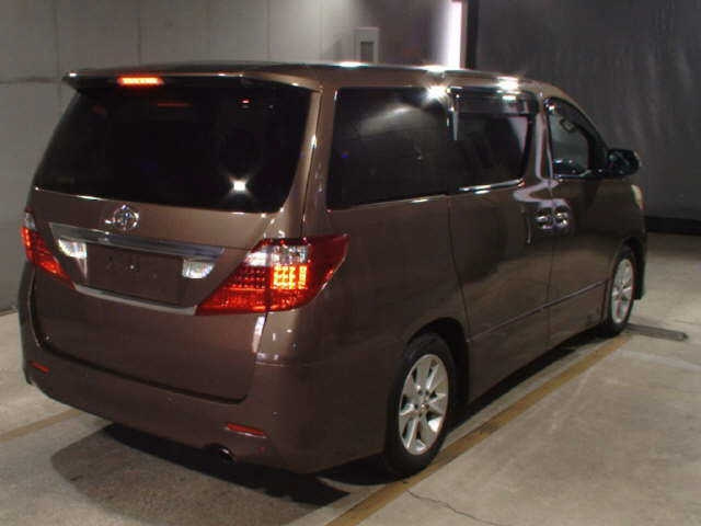 TOYOTA ALPHARD 2010