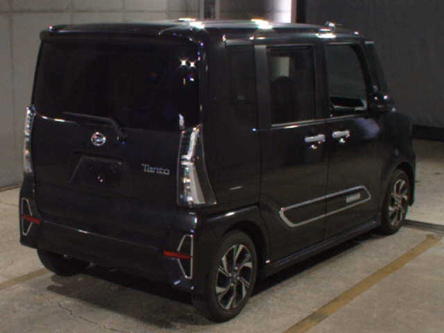 DAIHATSU TANTO 2022