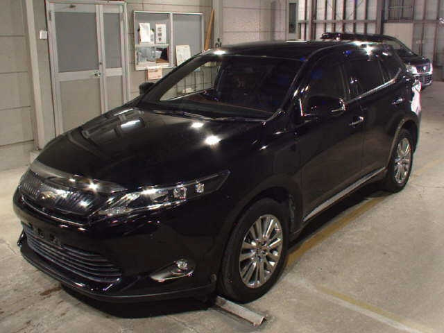 TOYOTA HARRIER 2017