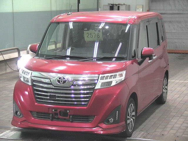 TOYOTA ROOMY 2018