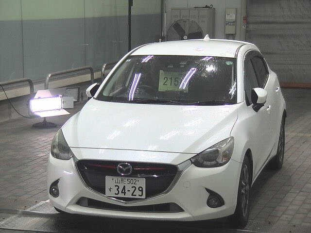 MAZDA DEMIO 2015