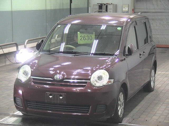 TOYOTA SIENTA 2014