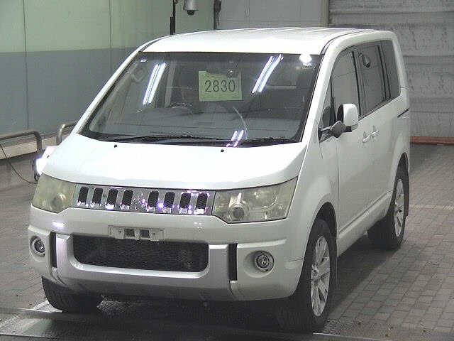 MITSUBISHI DELICA D5 2013