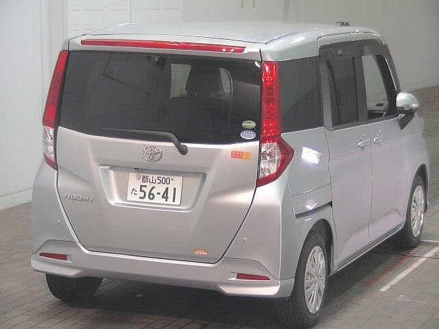 TOYOTA ROOMY 2016