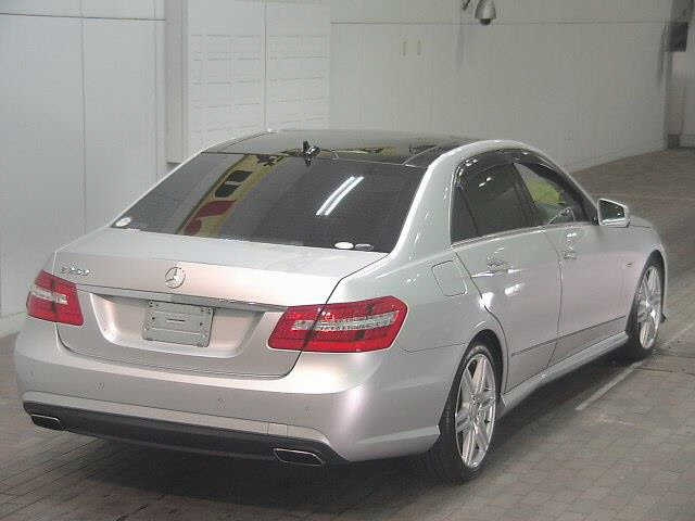 MERCEDES BENZ E CLASS 2012