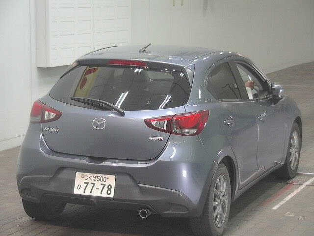 MAZDA DEMIO 2015
