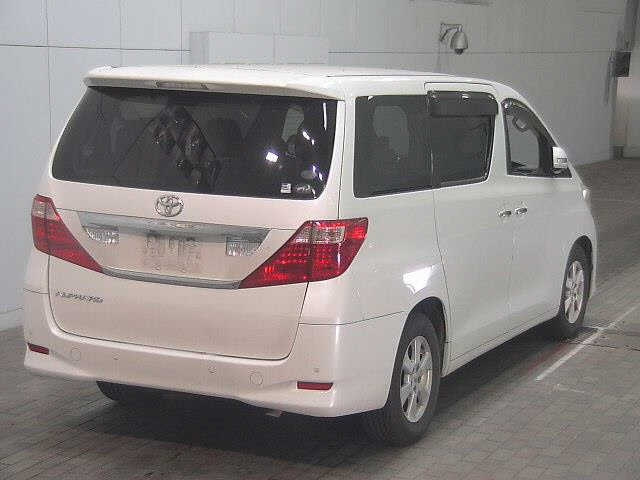 TOYOTA ALPHARD 2009