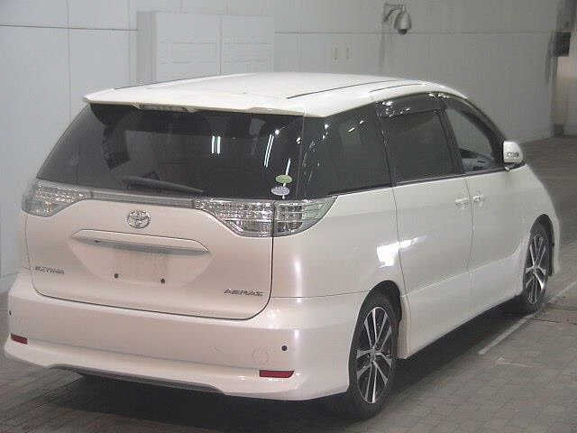 TOYOTA ESTIMA 2013