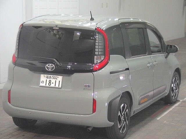 TOYOTA SIENTA 2024