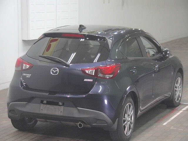 MAZDA DEMIO 2016