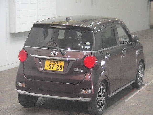 DAIHATSU CAST 2015