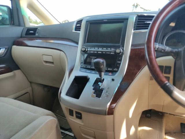 TOYOTA ALPHARD 2009