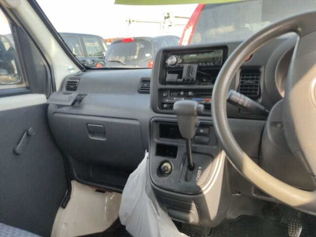 DAIHATSU HIJET VAN 2010