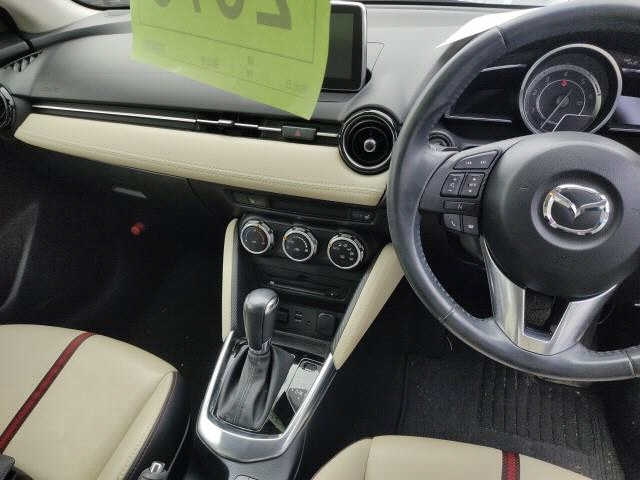MAZDA DEMIO 2016