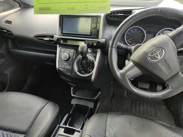 TOYOTA WISH 2012
