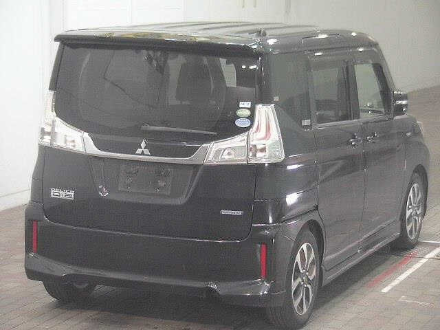 MITSUBISHI DELICA D2 2017