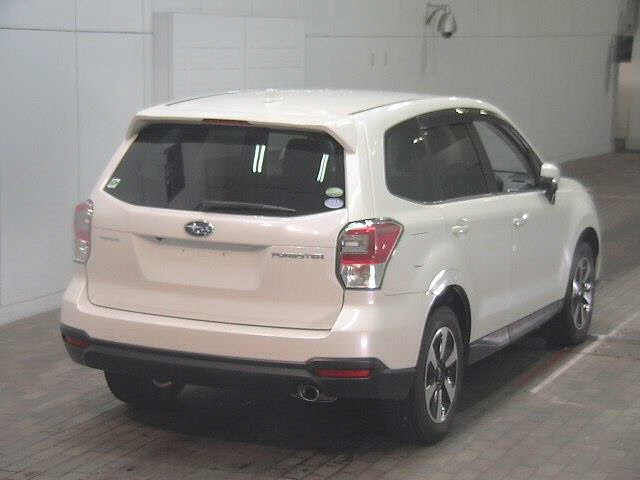 SUBARU FORESTER 2017