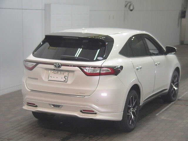 TOYOTA HARRIER 2019