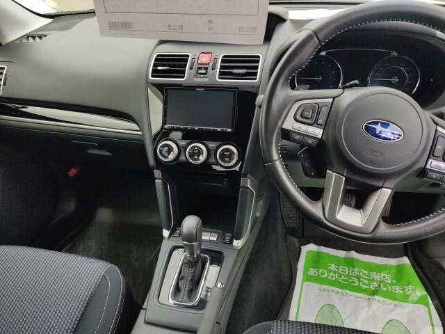 SUBARU FORESTER 2017