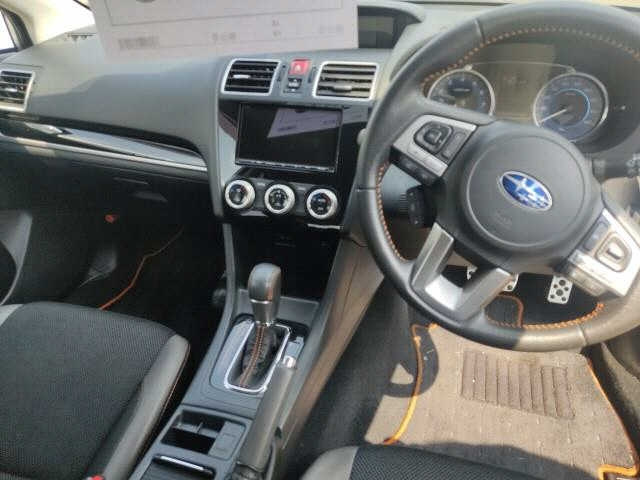 SUBARU XV 2016