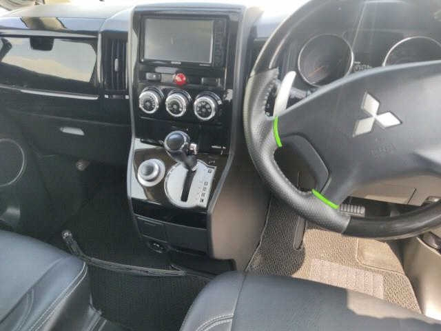 MITSUBISHI DELICA D5 2018
