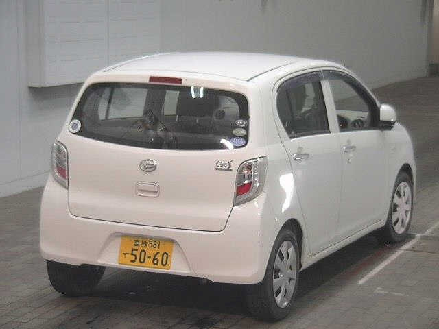 DAIHATSU MIRA E S 2015