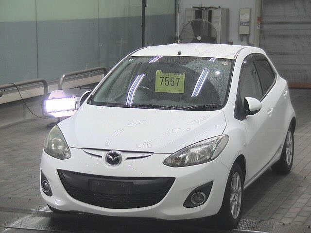 MAZDA DEMIO 2014