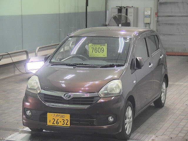 DAIHATSU MIRA E S 2013