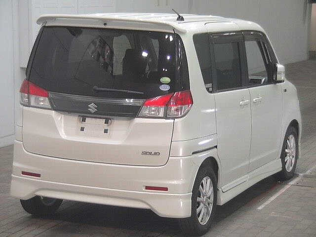 SUZUKI SOLIO 2012