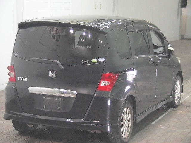 HONDA FREED 2009