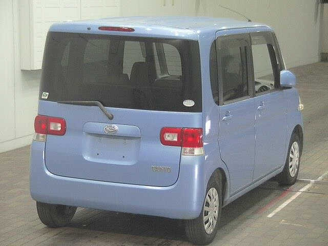 DAIHATSU TANTO 2008