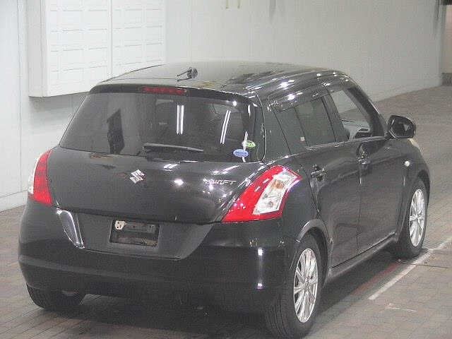 SUZUKI SWIFT 2012