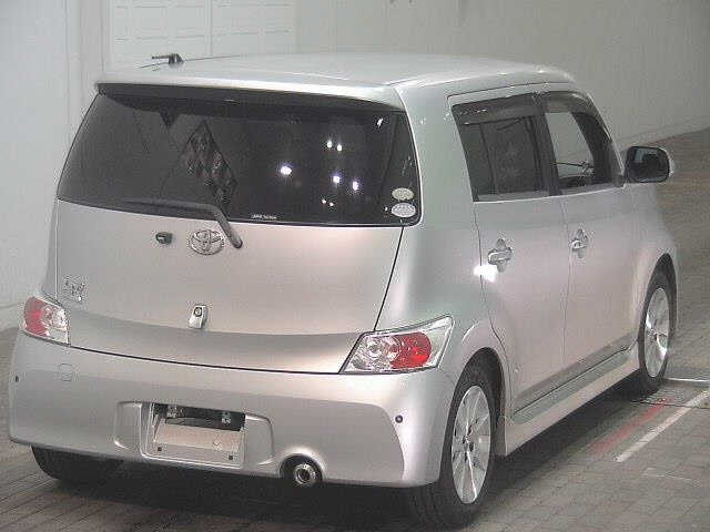 TOYOTA BB 2009