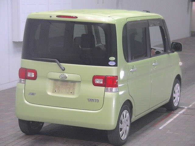 DAIHATSU TANTO 2012