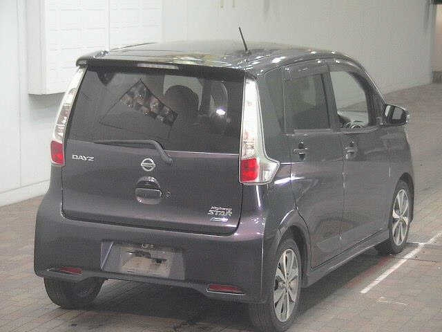 NISSAN DAYZ 2013