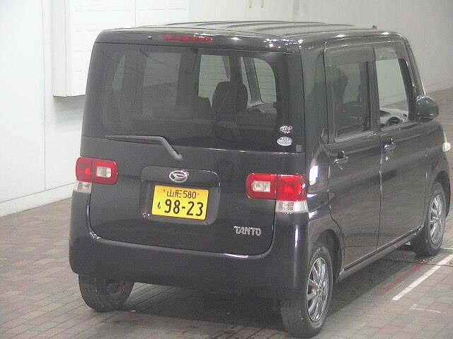 DAIHATSU TANTO 2009