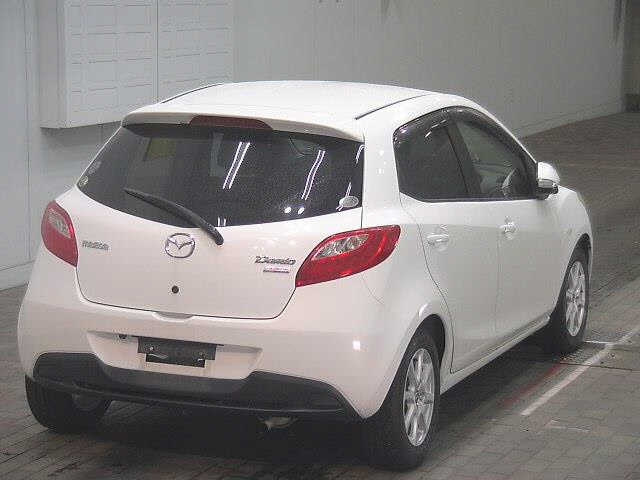 MAZDA DEMIO 2014
