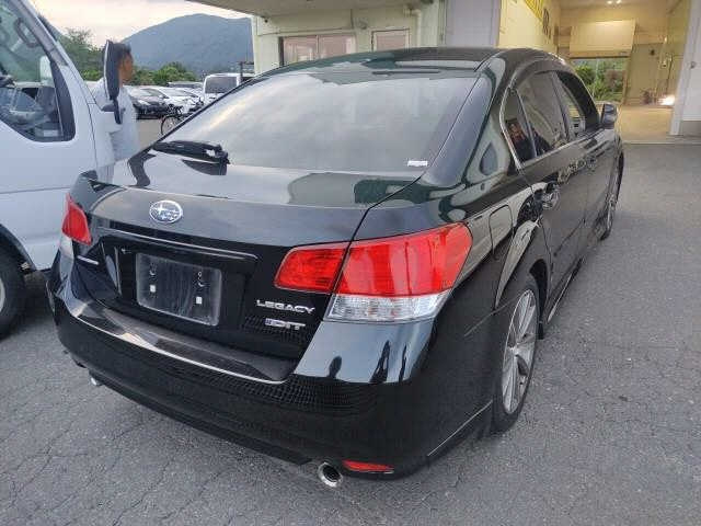 SUBARU LEGACY B4 2013