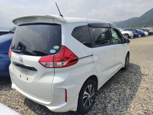 HONDA FREED 2019