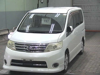 NISSAN SERENA 2010