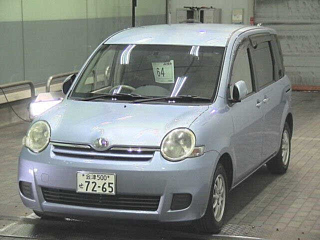 TOYOTA SIENTA 2012