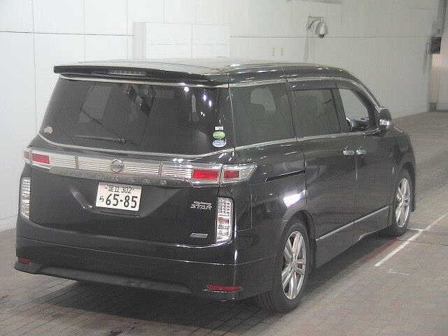 NISSAN ELGRAND 2013
