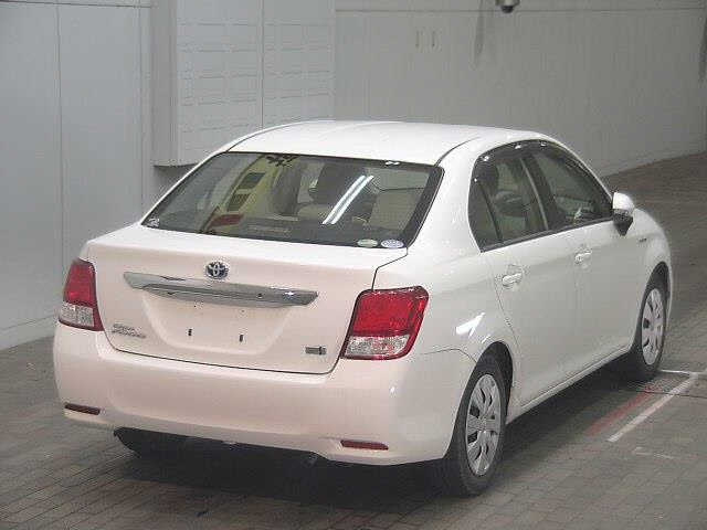 TOYOTA COROLLA AXIO 2013